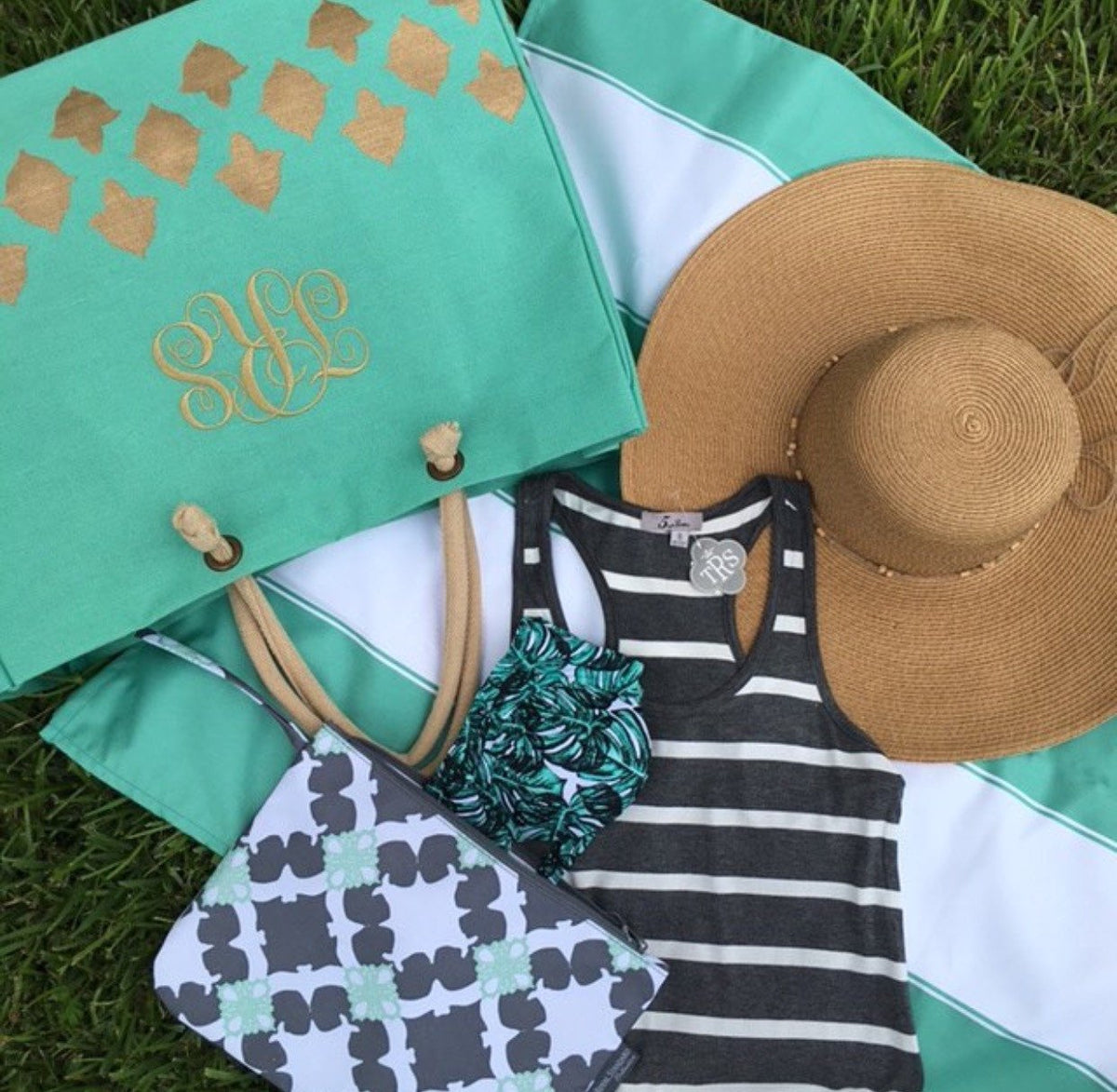 Beach bags, clear purses for Game Day, Stadiums, & Concerts, Make up bags, & more!